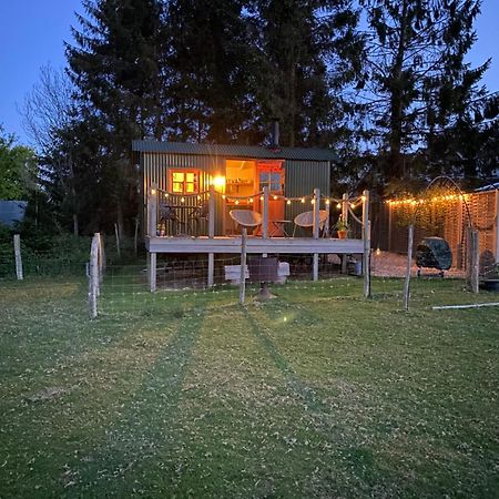 Hurst Green  Pooks Restヴィラ エクステリア 写真